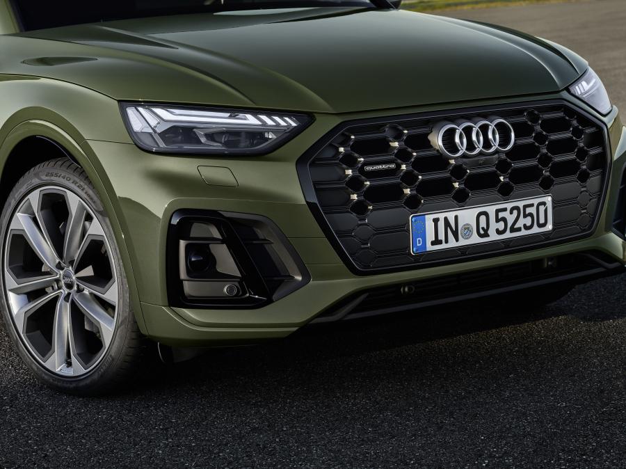 Детали экстерьера Audi Q5 40 TDI Quattro S-Line 2020 года  (WW) (фото 47 из 89)